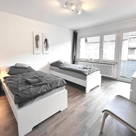 Vaz Freiheit 2 Fuer Monteure, Kueche, Tv, Wlan, Balkon Apartment