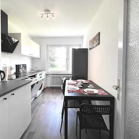 Apartment Vaz Freiheit 2 Fuer Monteure, Kueche, Tv, Wlan, Balkon Remscheid