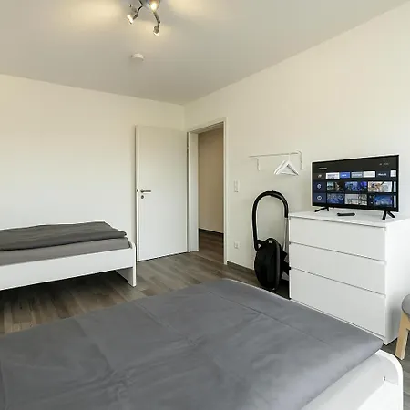 Vaz Freiheit 2 Fuer Monteure, Kueche, Tv, Wlan, Balkon Apartment