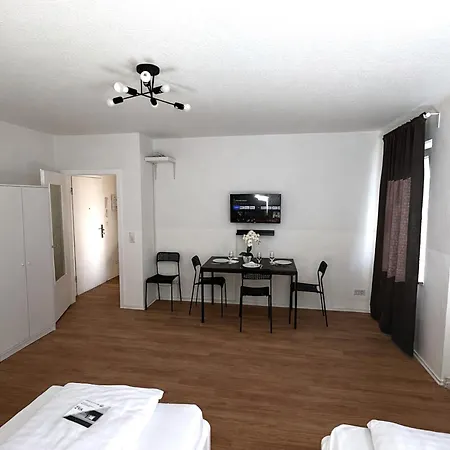 Vaz Freiheit 2 Fuer Monteure アパート