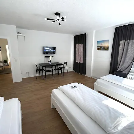 Vaz Freiheit 2 Fuer Monteure アパート